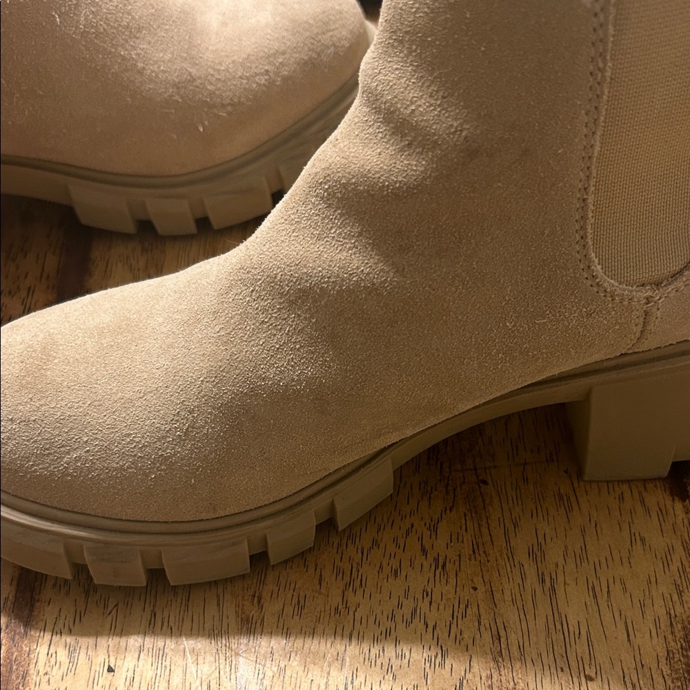 Steve Madden Beige Ankle Booties - Picture 2 of 8